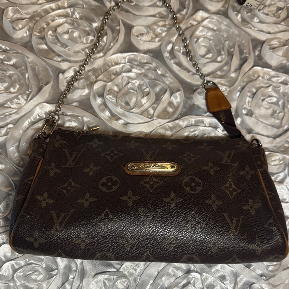 Louis Vuitton Handbags - Louis Vuitton Brown Crossbody Bag